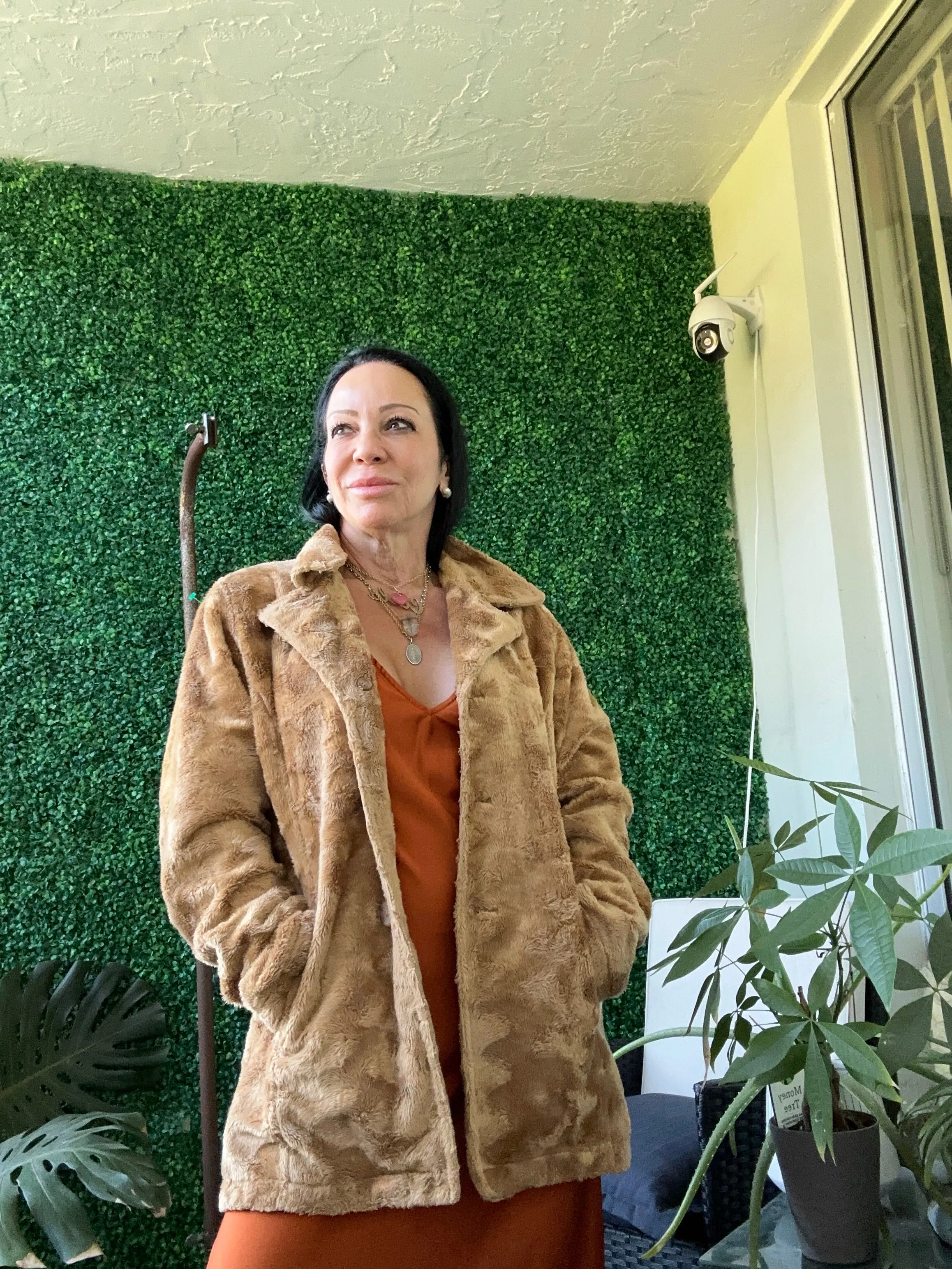 1970s Camel Faux Fur Coat Jacket  L MISDEMEANOR