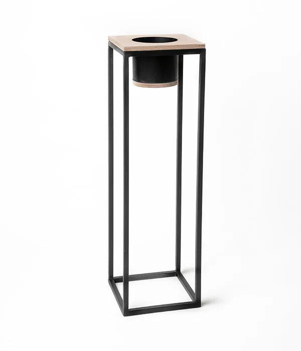 Avani Mono Metal Planter