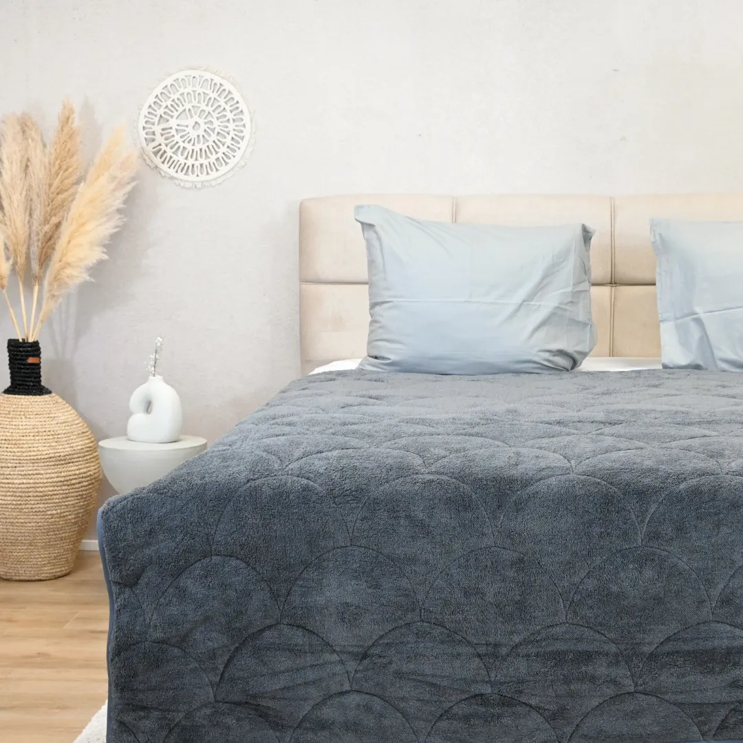 HappyDuvet - Teddy - Anthracite - All season Coverless duvet