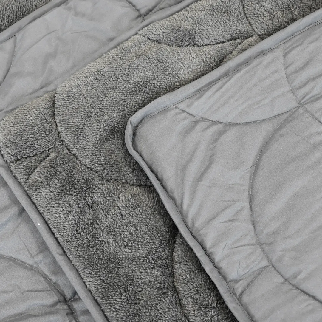 HappyDuvet - Teddy - Anthracite - All season Coverless duvet