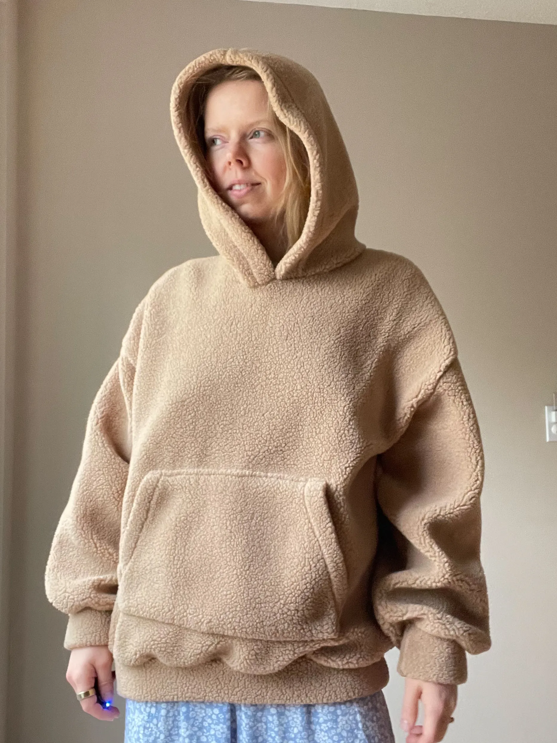 HP Mode Camel Teddy Wool Blend Hoodie Sweater - Large