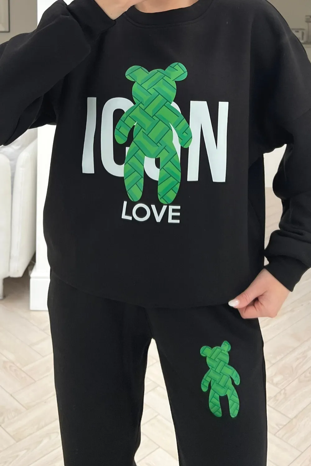 icon teddy black printed sweater loungewear set