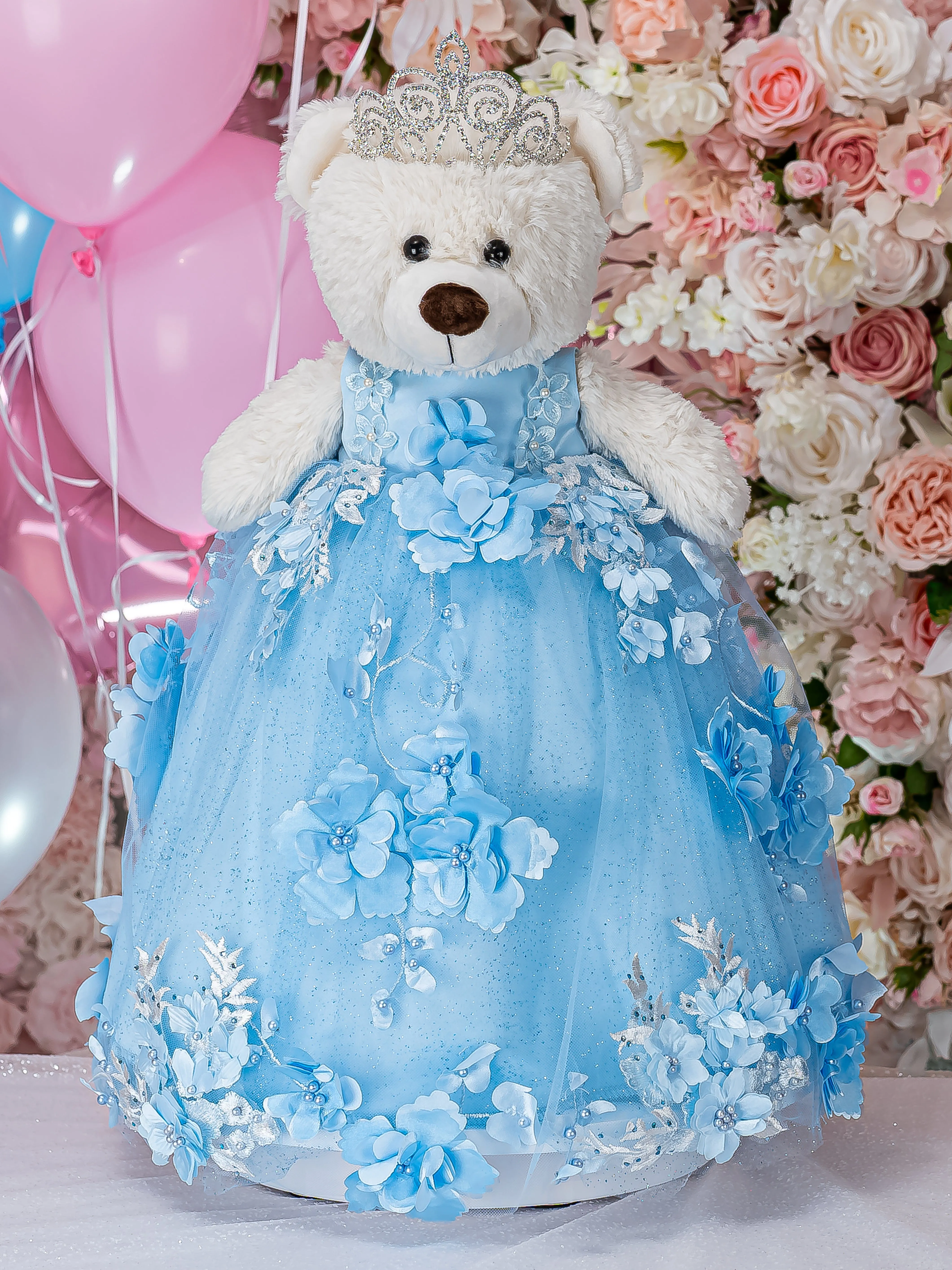 Light blue quinceanera paquetes of Money Card Box, Glass, Teddy Bear, pillows set and bouquet 9 inches