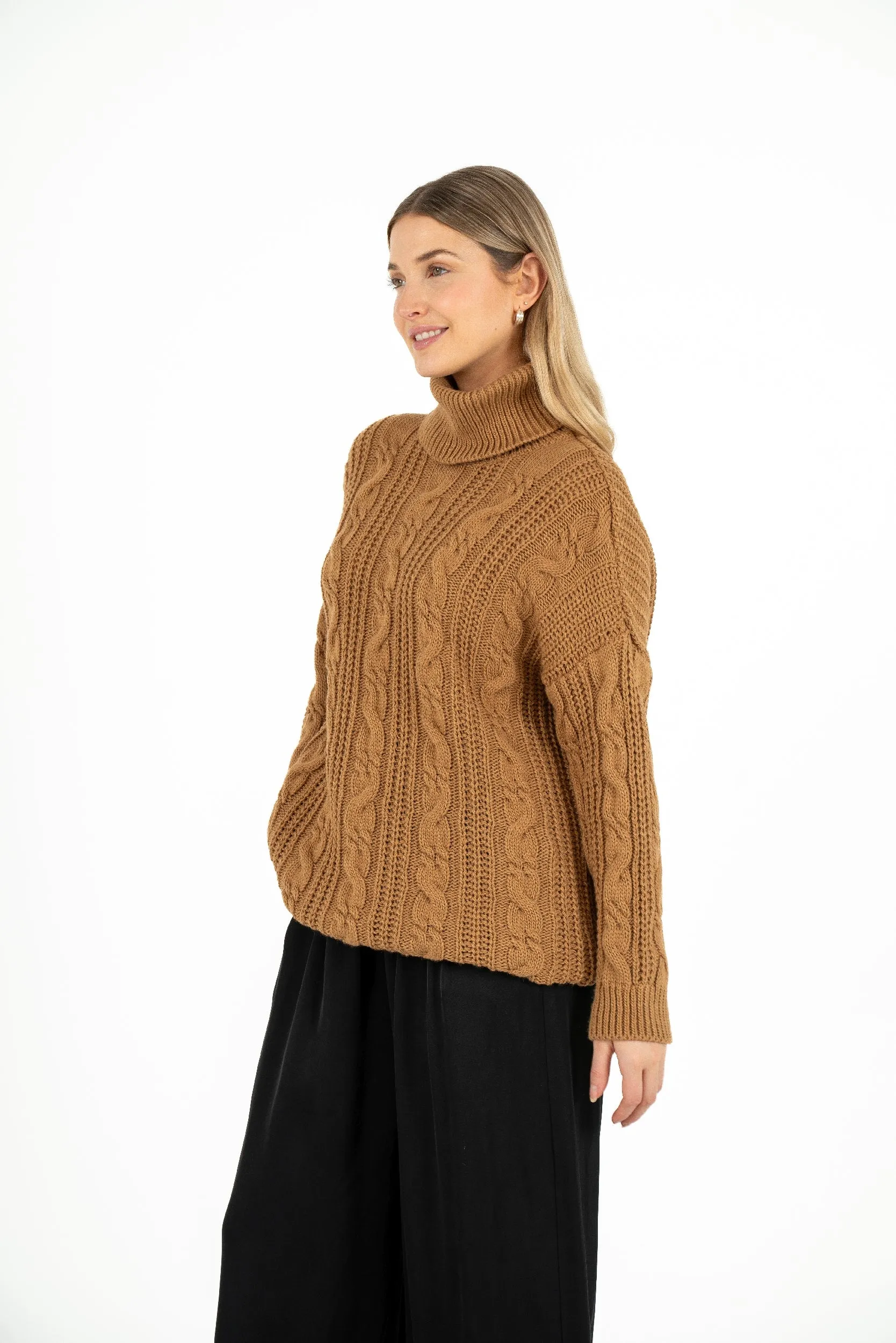 M Made in Italy – Cable-Knit Tunic Length Sweater With Turtle-Neck Collar