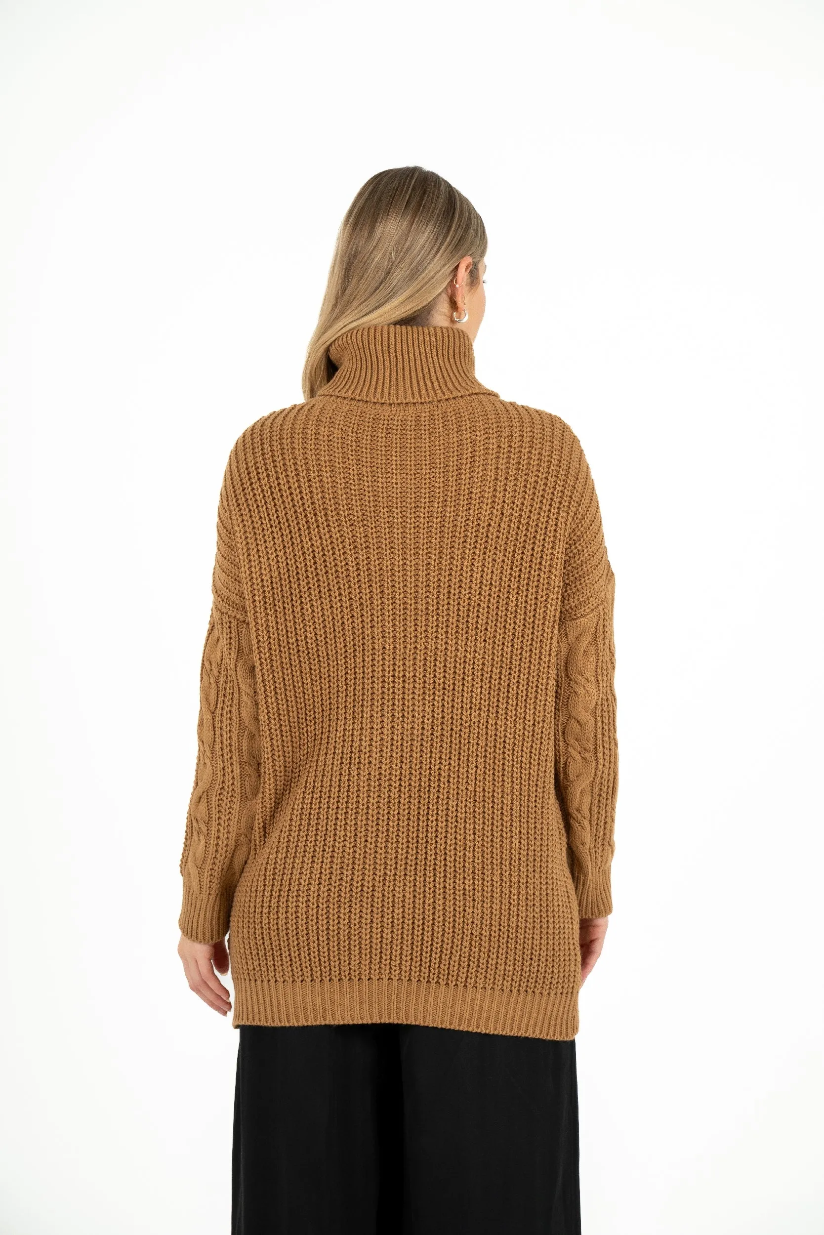 M Made in Italy – Cable-Knit Tunic Length Sweater With Turtle-Neck Collar