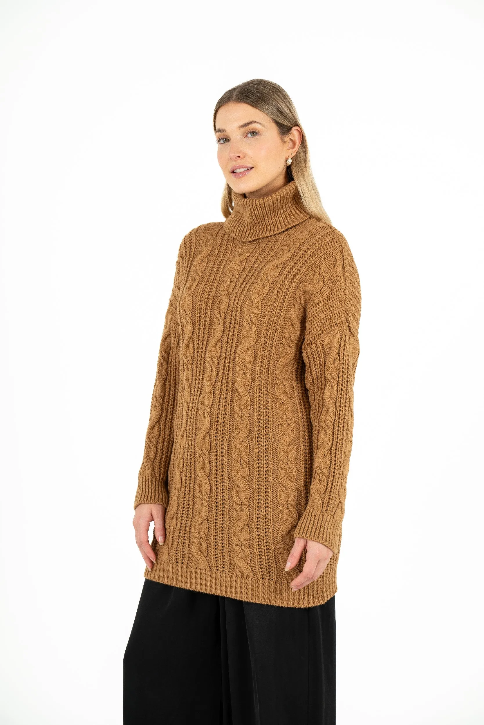 M Made in Italy – Cable-Knit Tunic Length Sweater With Turtle-Neck Collar