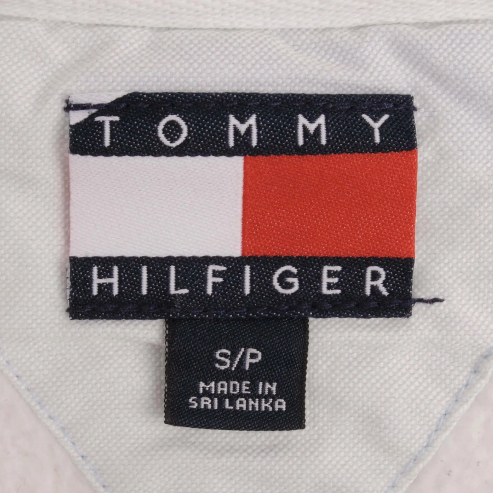 VINTAGE TOMMY HILFIGER WHITE CREWNECK SWEATSHIRT 2000S SIZE SMALL