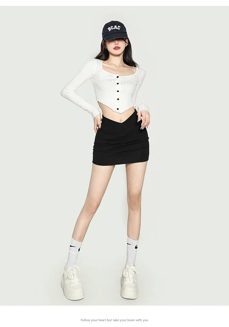 Waliya Solid Color White Long-sleeved Slim Knit Button Up Ribbed Cropped Top